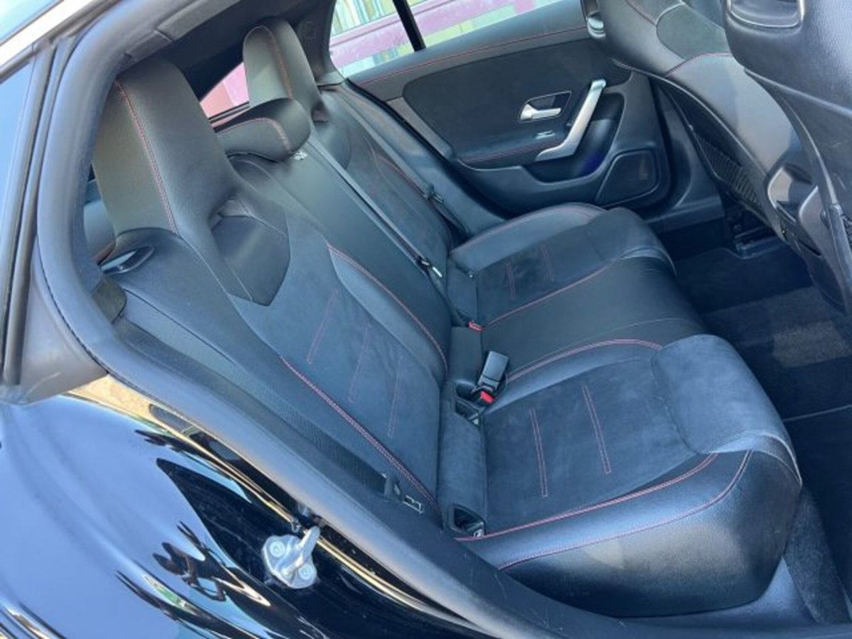 Mercedes-Benz CLA Shooting Brake 200 d AMG Line Premium Plus auto (8)