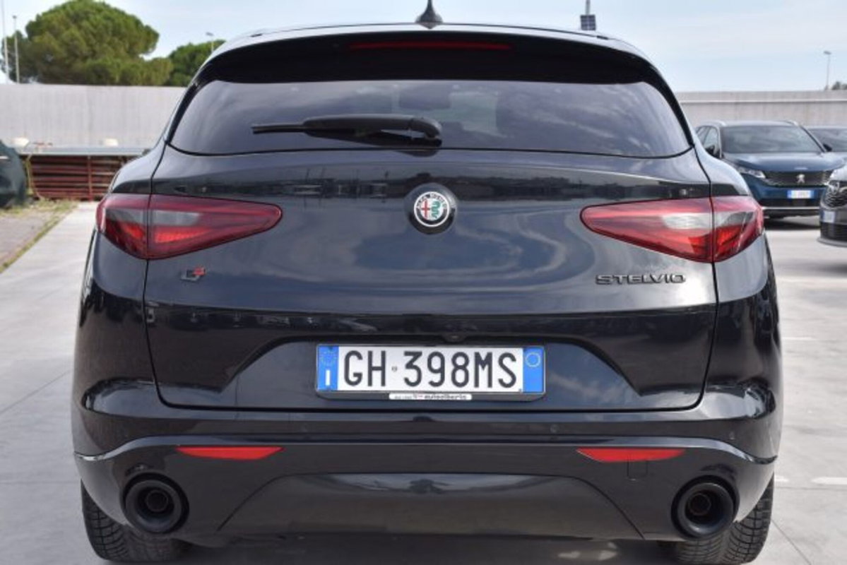 Alfa Romeo Stelvio Stelvio 2.2 Turbodiesel 210 CV AT8 Q4 Veloce (5)