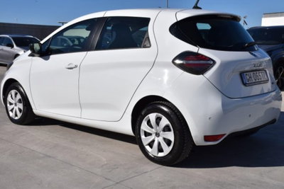 Renault Zoe Equilibre R110 qstomize van (6)