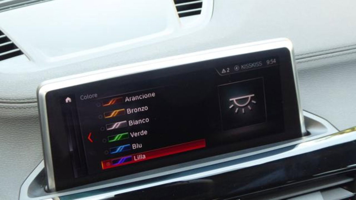 BMW X1 sDrive18d xLine Plus (12)