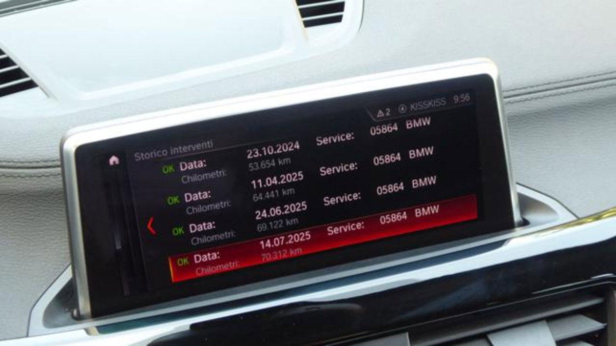 BMW X1 sDrive18d xLine Plus (15)