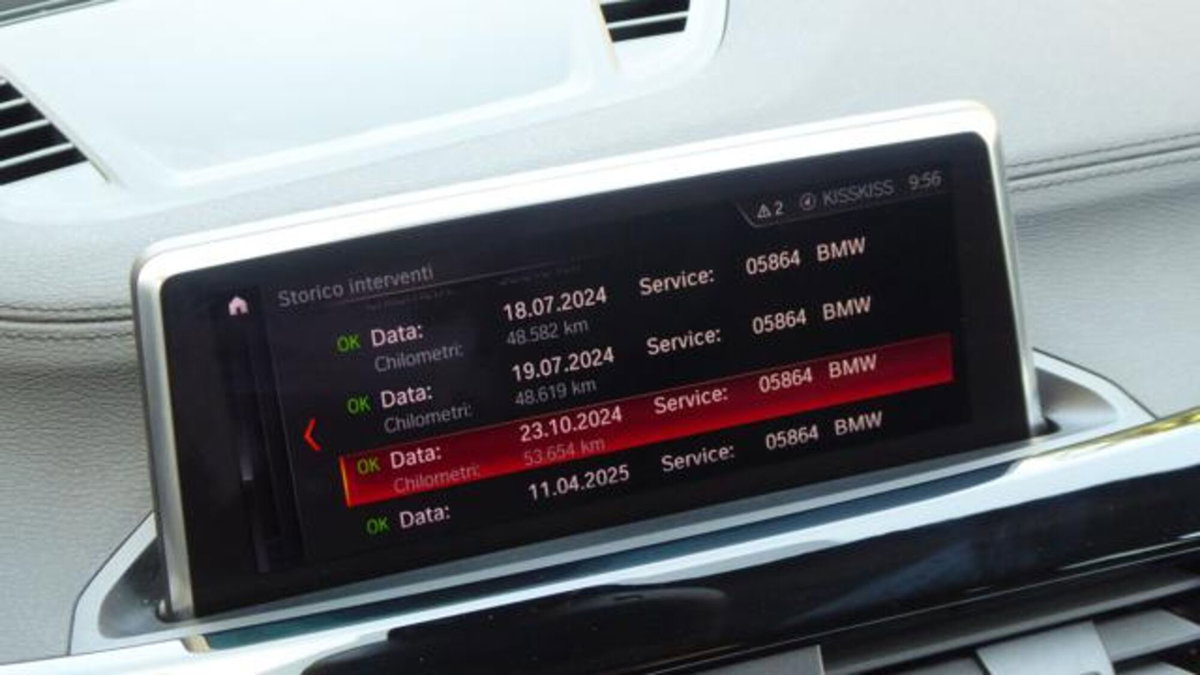 BMW X1 sDrive18d xLine Plus (16)
