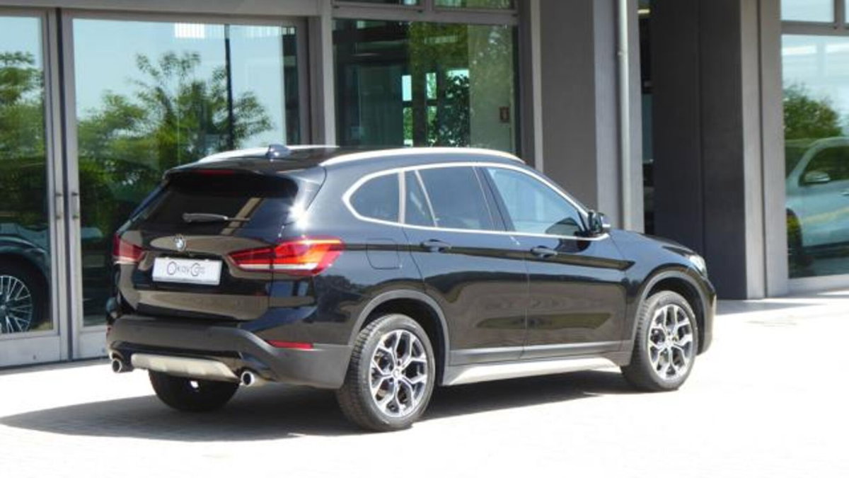 BMW X1 sDrive18d xLine Plus (3)