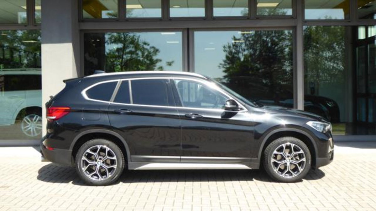 BMW X1 sDrive18d xLine Plus (4)