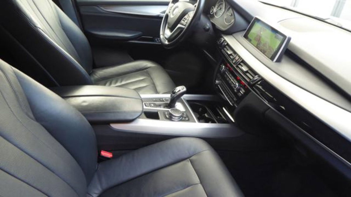 BMW X5 xDrive25d Business (8)