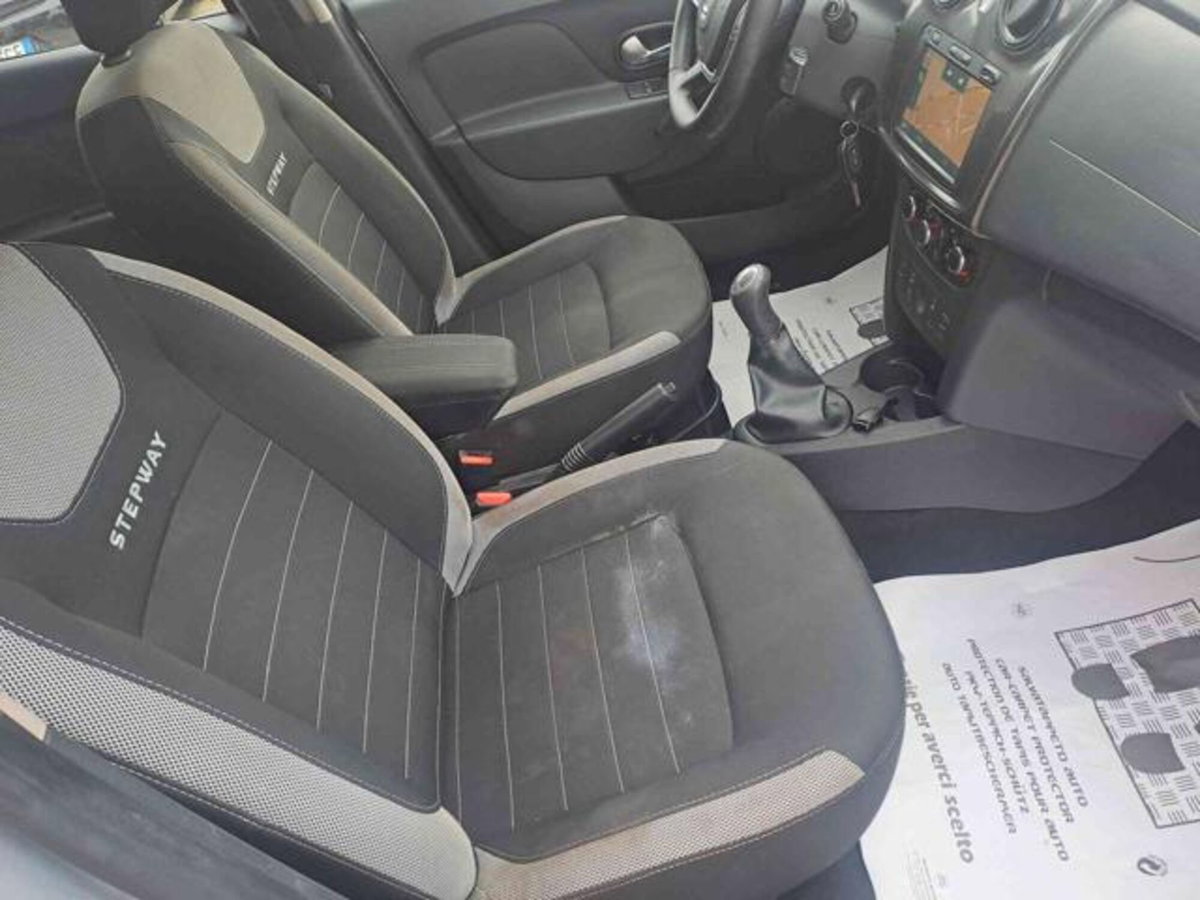 Dacia Sandero Stepway 1.5 Blue dCi 95 CV Comfort (12)
