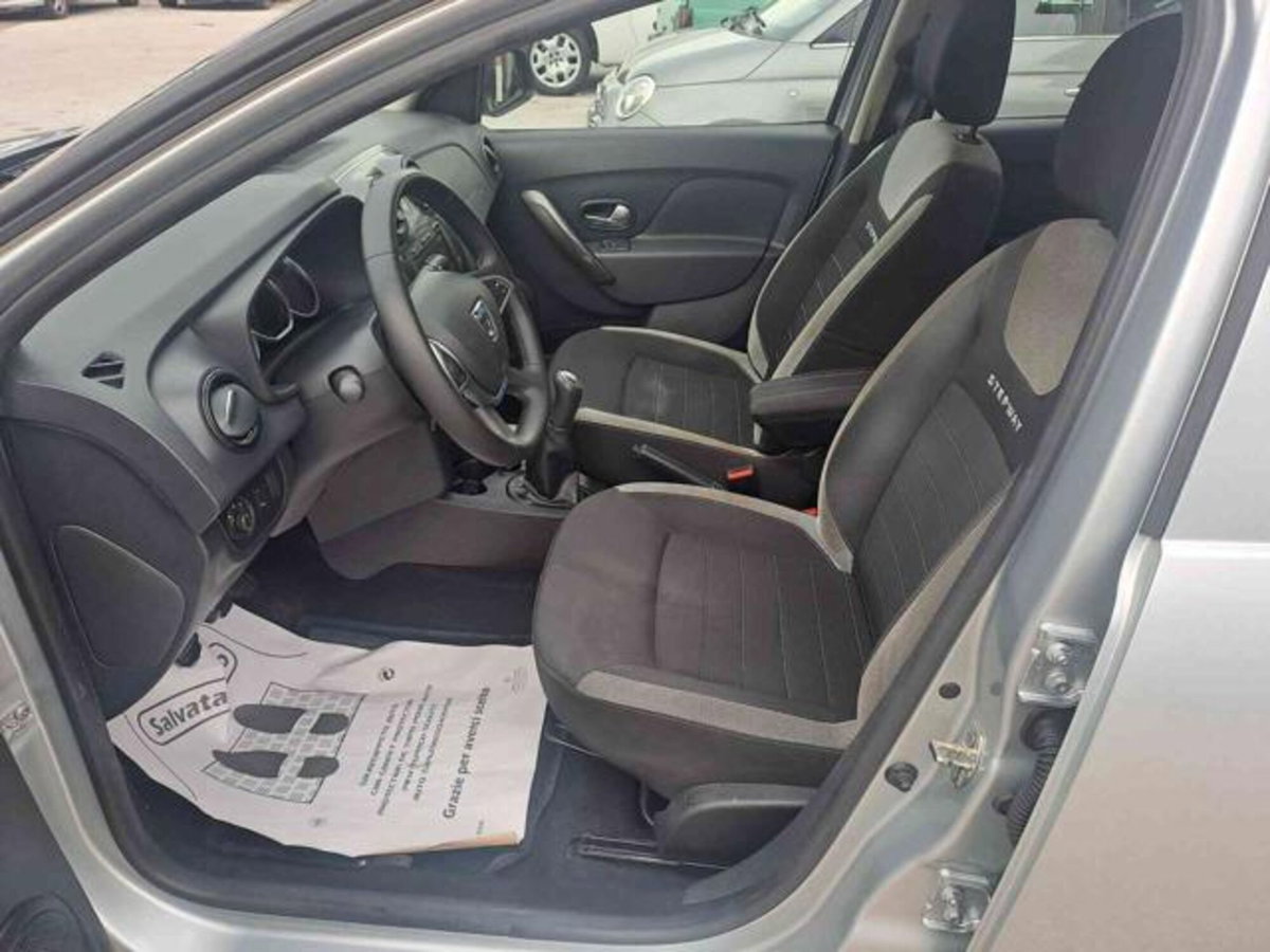Dacia Sandero Stepway 1.5 Blue dCi 95 CV Comfort (2)