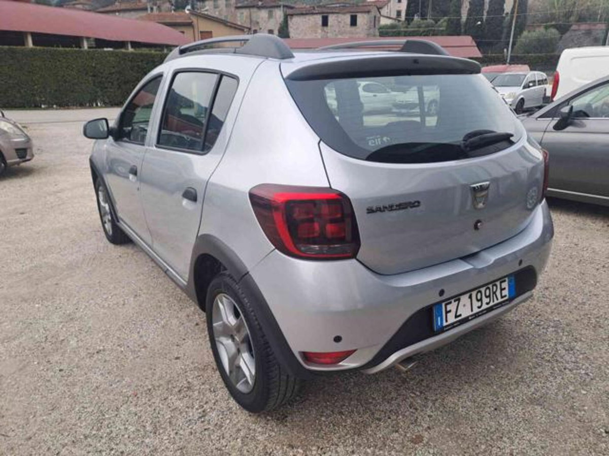 Dacia Sandero Stepway 1.5 Blue dCi 95 CV Comfort (9)