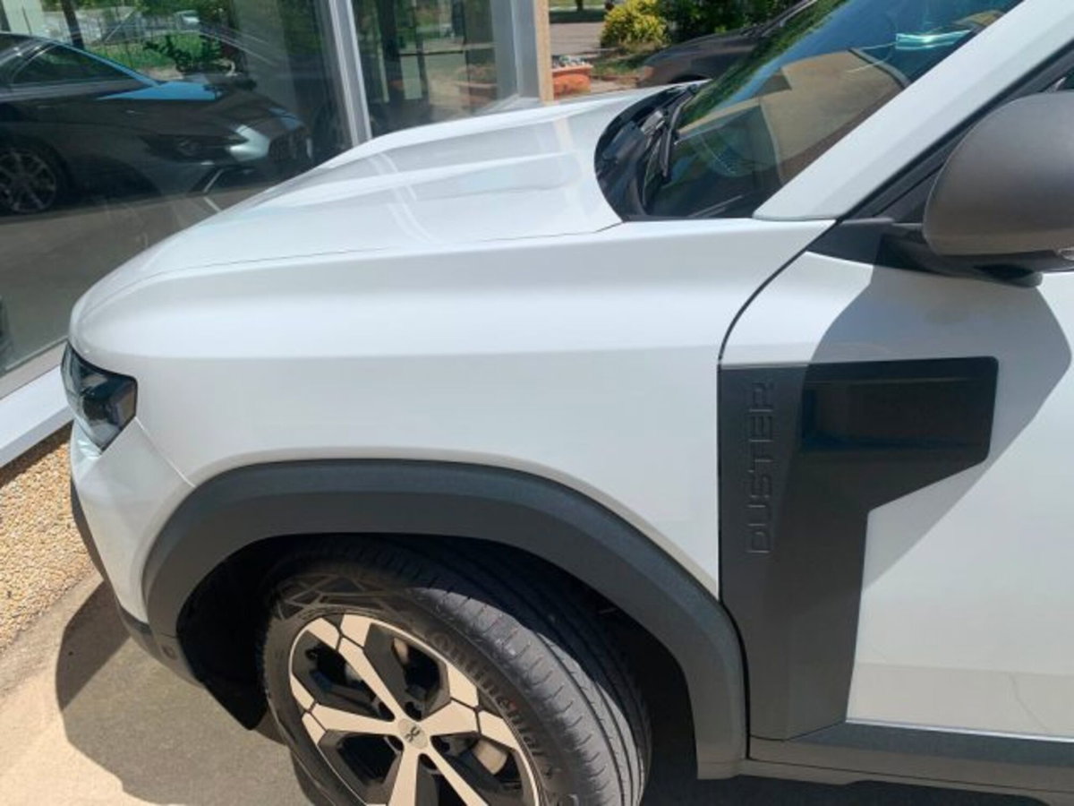 Dacia Duster 1.0 Eco-G Essential 100cv (2)