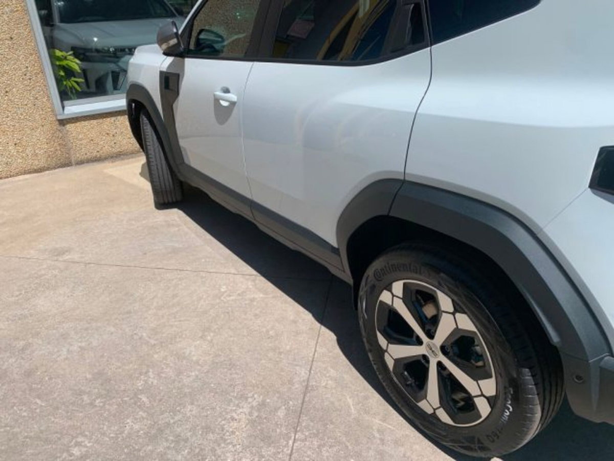 Dacia Duster 1.0 Eco-G Essential 100cv (5)