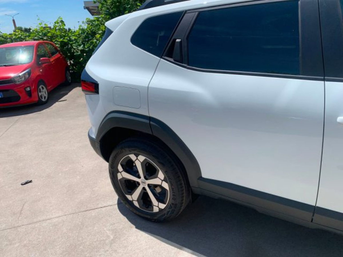 Dacia Duster 1.0 Eco-G Essential 100cv (8)