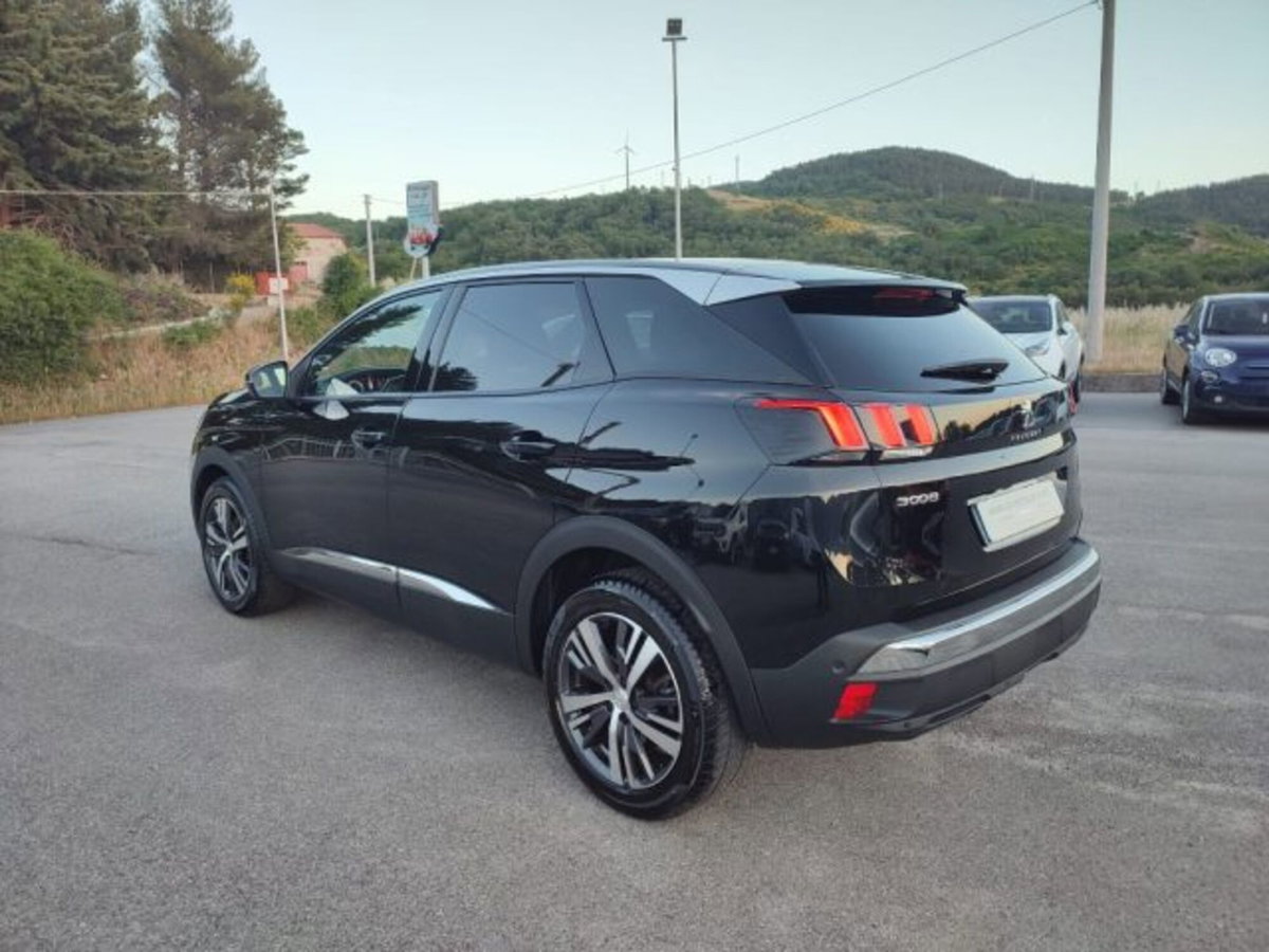 Peugeot 3008 BlueHDi 130 S&S EAT8 Allure Pack (3)
