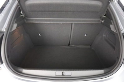 Lancia Ypsilon 1.2 mhev Edizione Cassina e-dct (6)