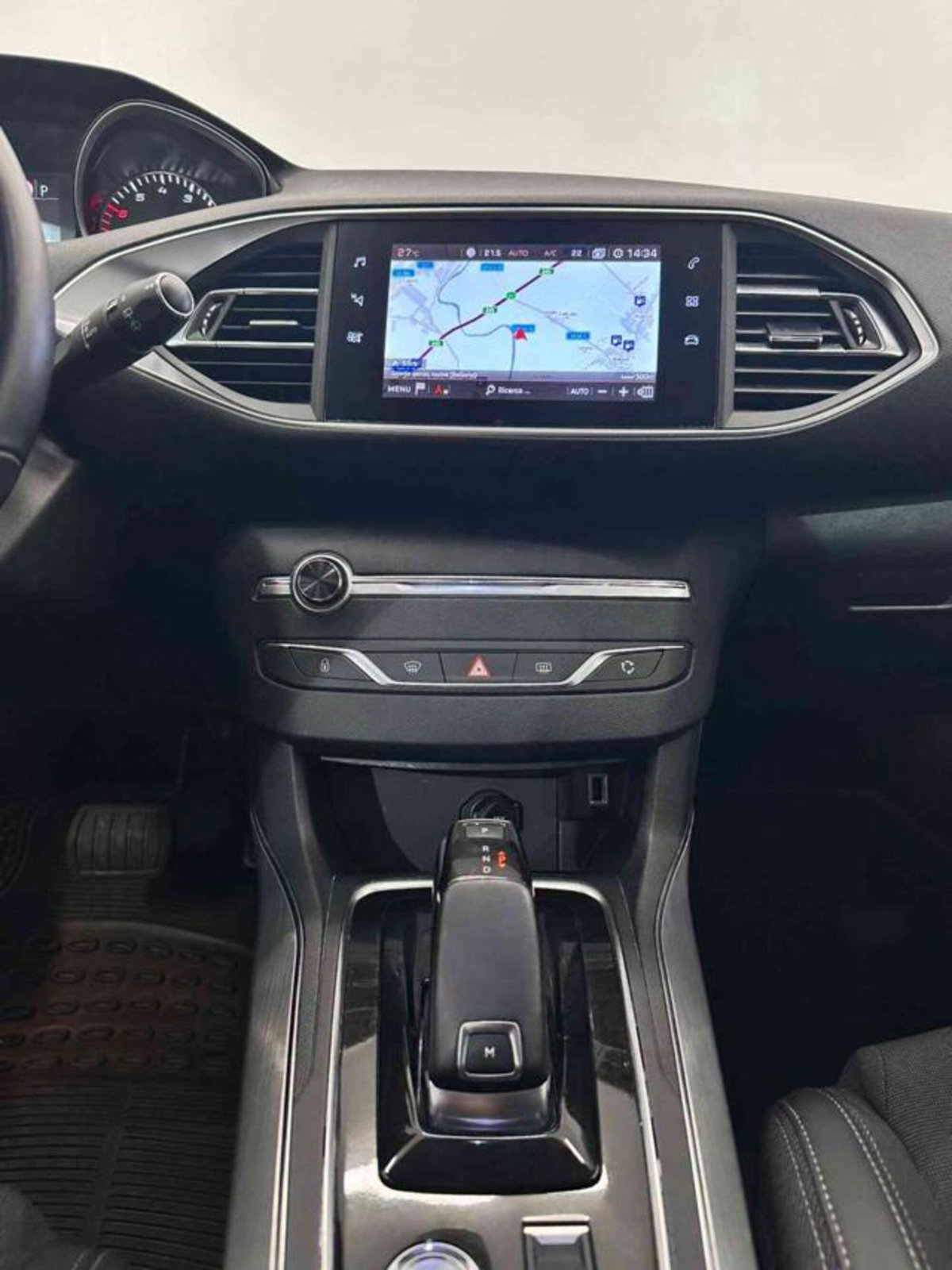 Peugeot 308 SW PureTech T. 130 S&S EAT8 Allure Pack (11)