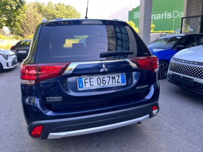 Mitsubishi Outlander 2.2 DI-D 4WD Instyle Plus Navi (6)