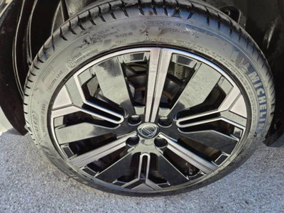 Lancia Ypsilon 1.2 mhev Edizione Limitata Cassina e-dct (2)
