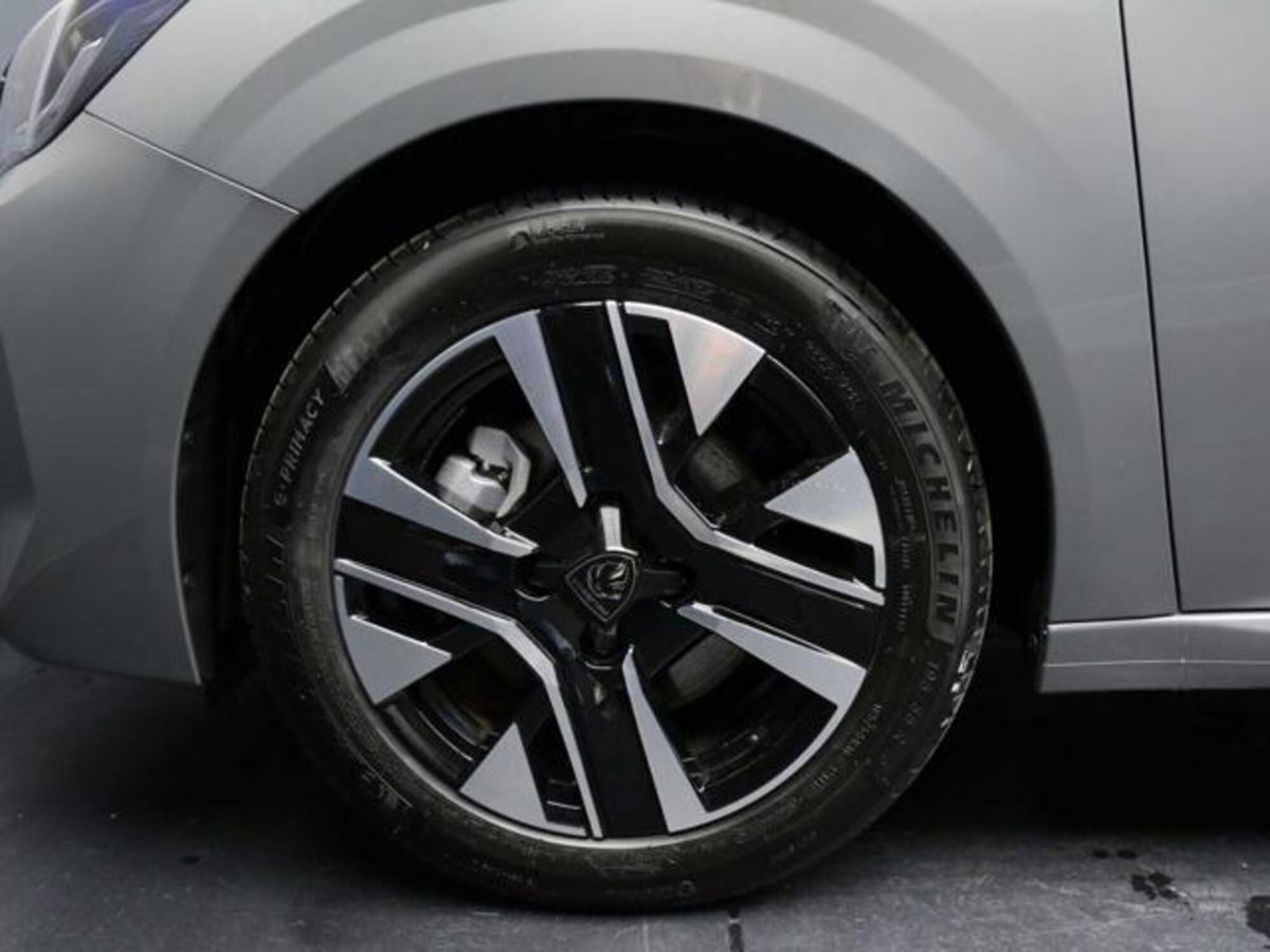 Peugeot 208 PureTech 100 Stop&Start 5 porte Allure (12)