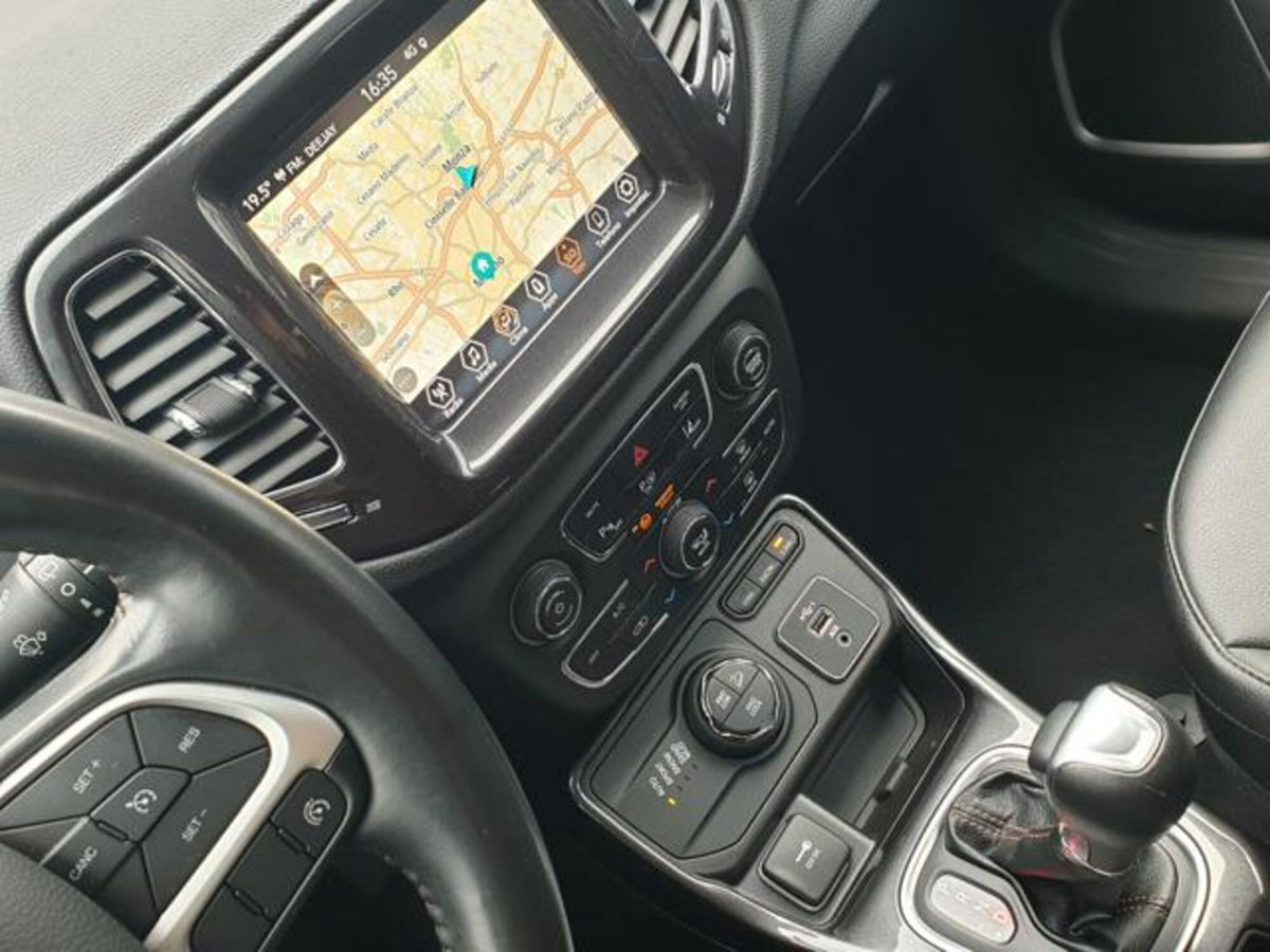 Jeep Compass 1.3 Turbo T4 2WD Limited (2)