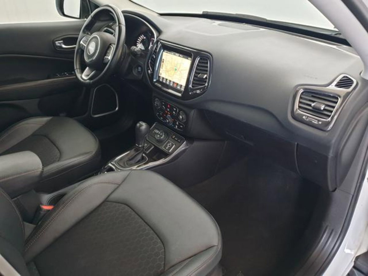 Jeep Compass 1.3 Turbo T4 2WD Limited (3)