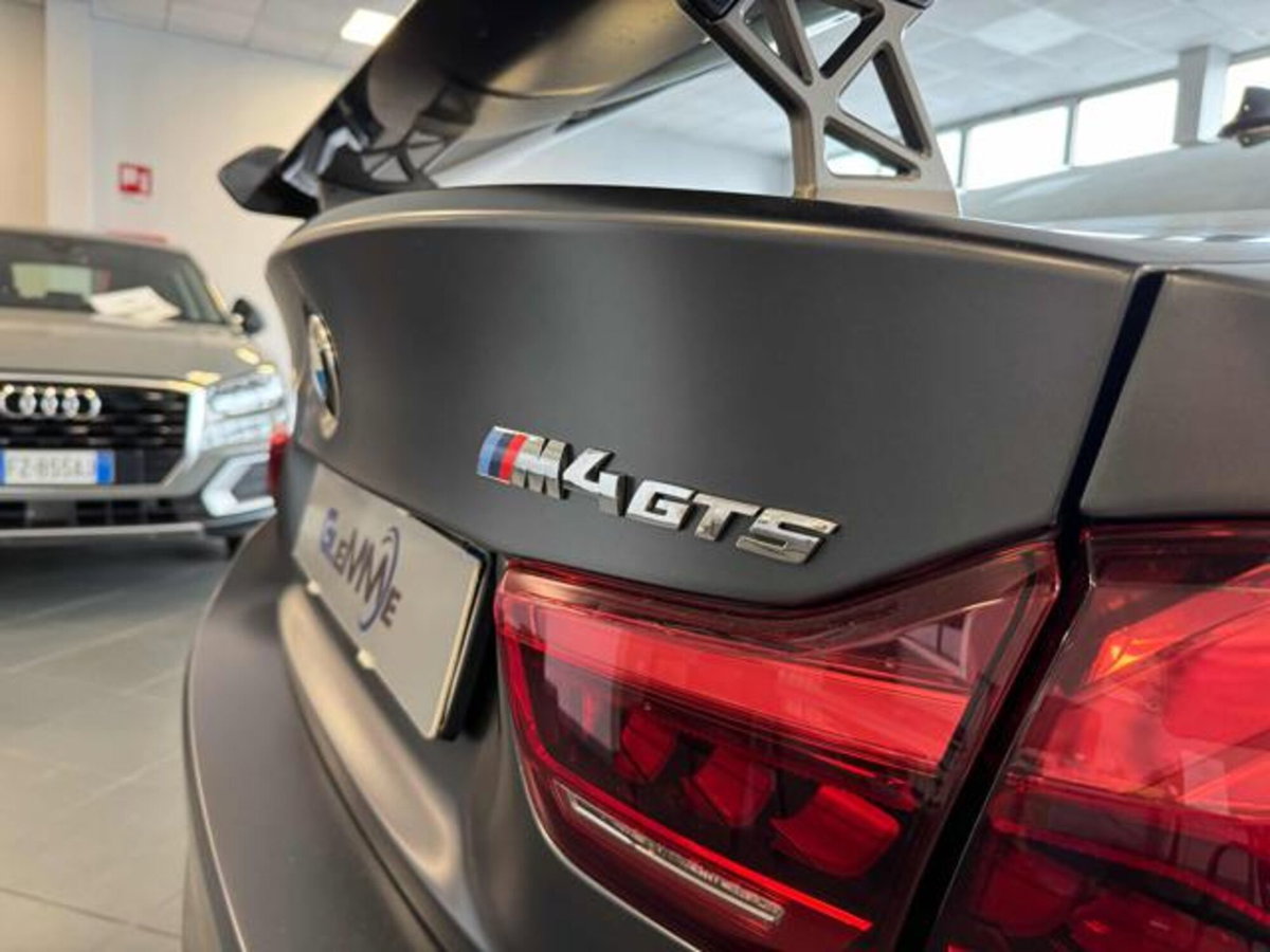 BMW Serie 4 Coupé M4  GTS (10)