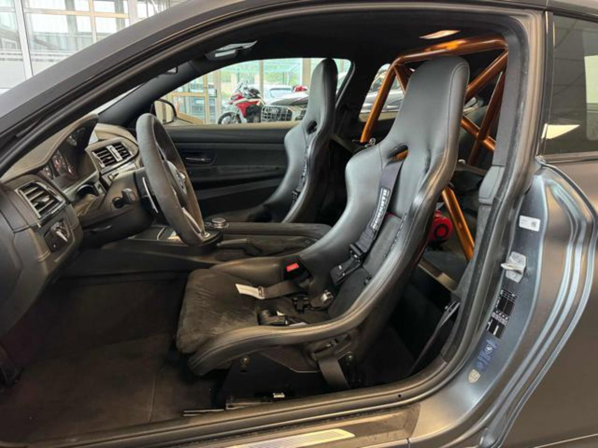 BMW Serie 4 Coupé M4  GTS (11)