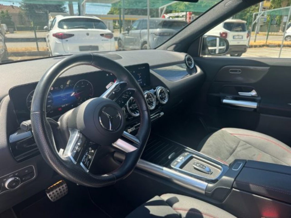 Mercedes-Benz GLA SUV 200 d AMG Line Premium Plus 4matic auto (11)