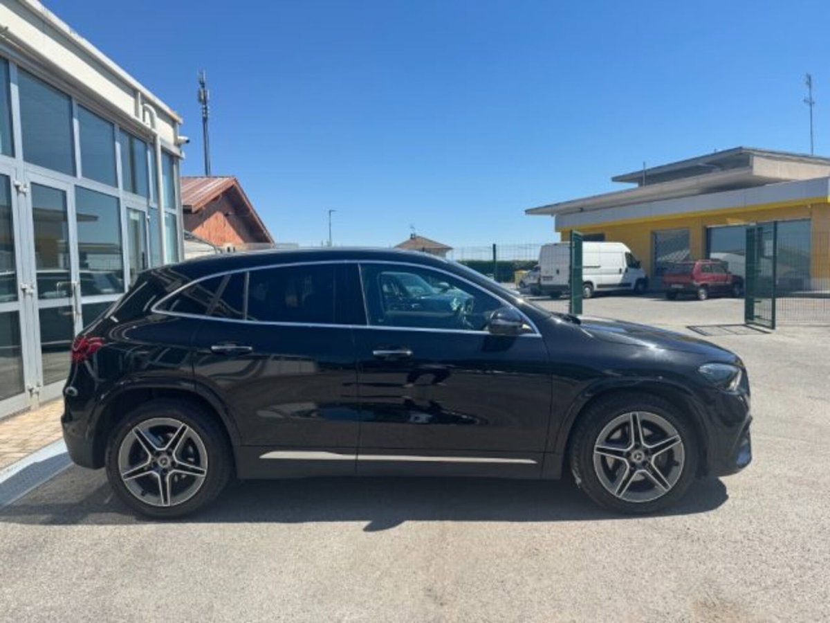 Mercedes-Benz GLA SUV 200 d AMG Line Premium Plus 4matic auto (4)