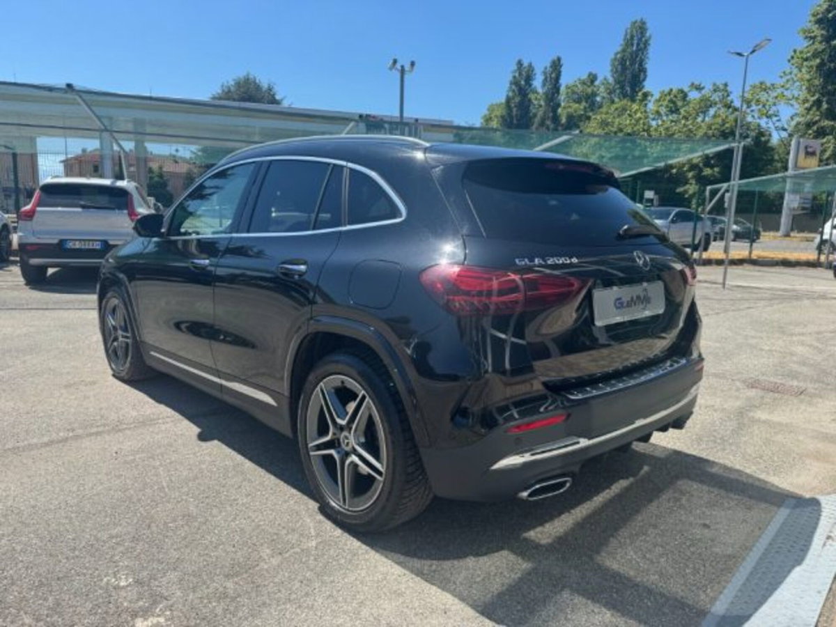 Mercedes-Benz GLA SUV 200 d AMG Line Premium Plus 4matic auto (7)