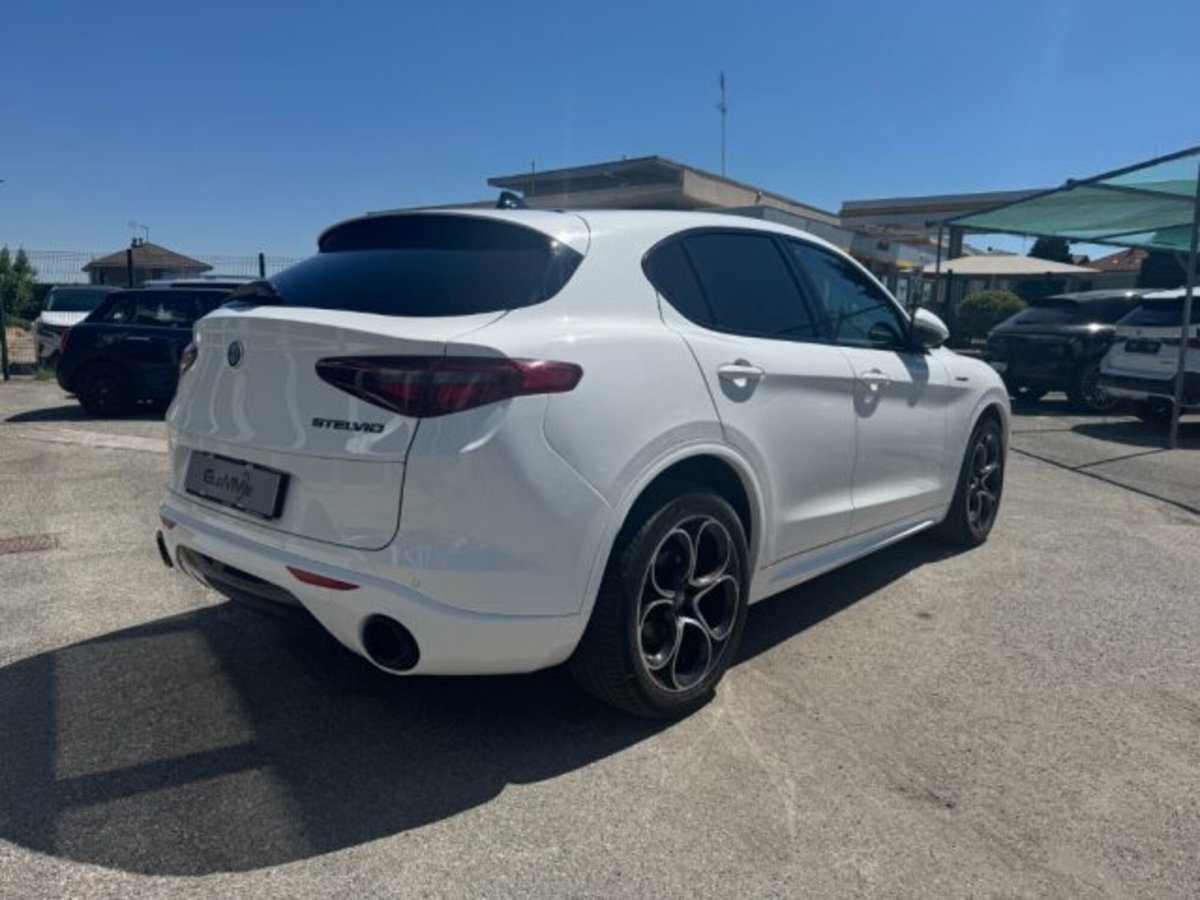 Alfa Romeo Stelvio Stelvio 2.2 Turbodiesel 210 CV AT8 Q4 Veloce (5)