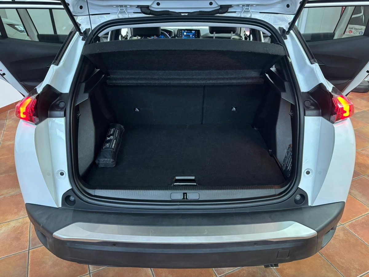Peugeot 2008 BlueHDi 130 S&S EAT8 Allure Pack (20)