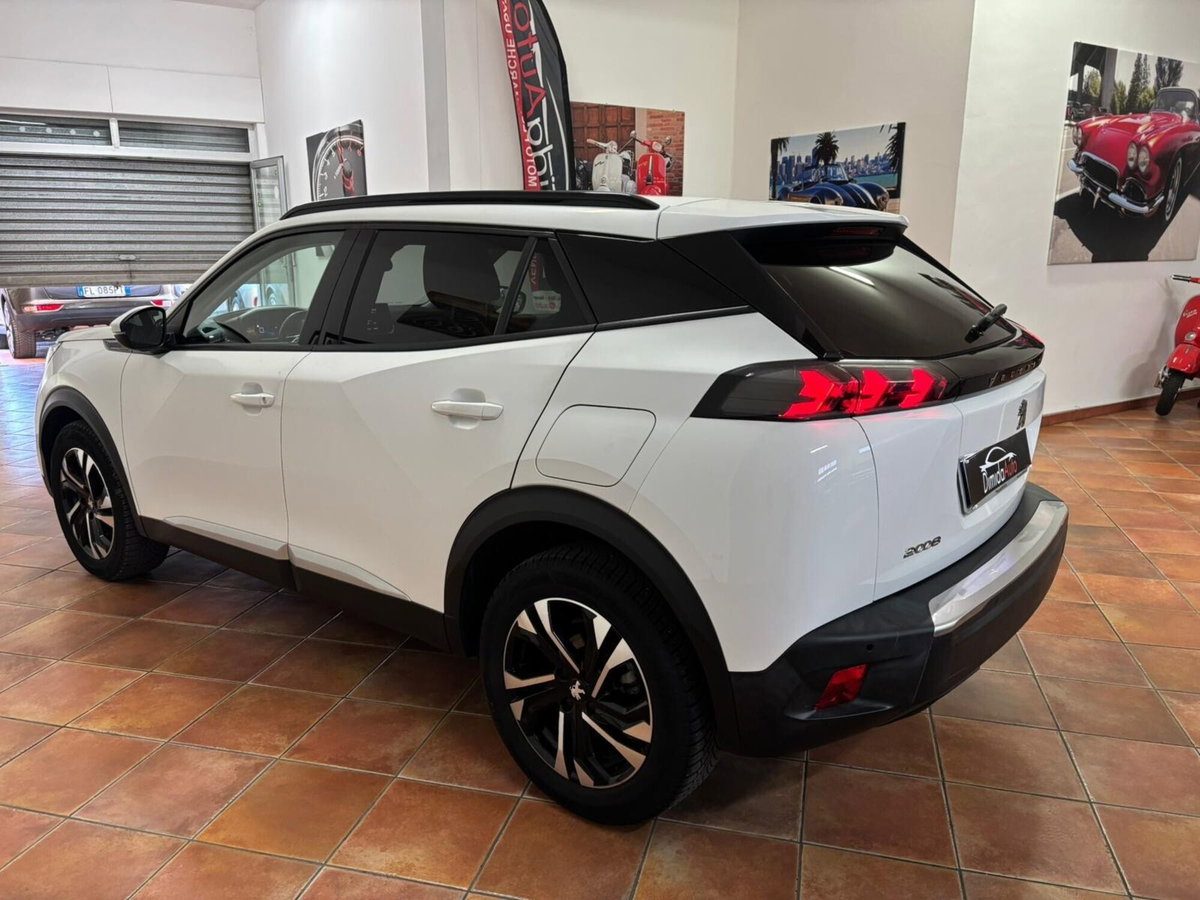 Peugeot 2008 BlueHDi 130 S&S EAT8 Allure Pack (4)