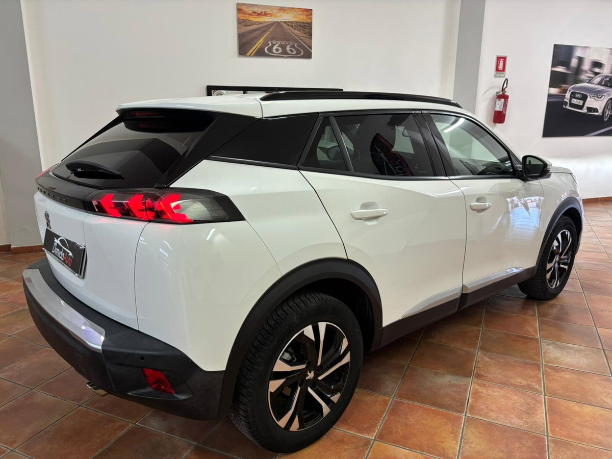 Peugeot 2008 BlueHDi 130 S&S EAT8 Allure Pack (6)