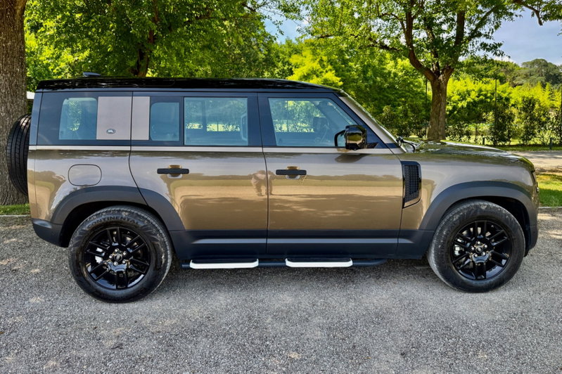 Land Rover Defender 110 2.0 SD4 AWD Auto