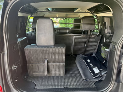 Land Rover Defender 110 2.0 SD4 AWD Auto (20)