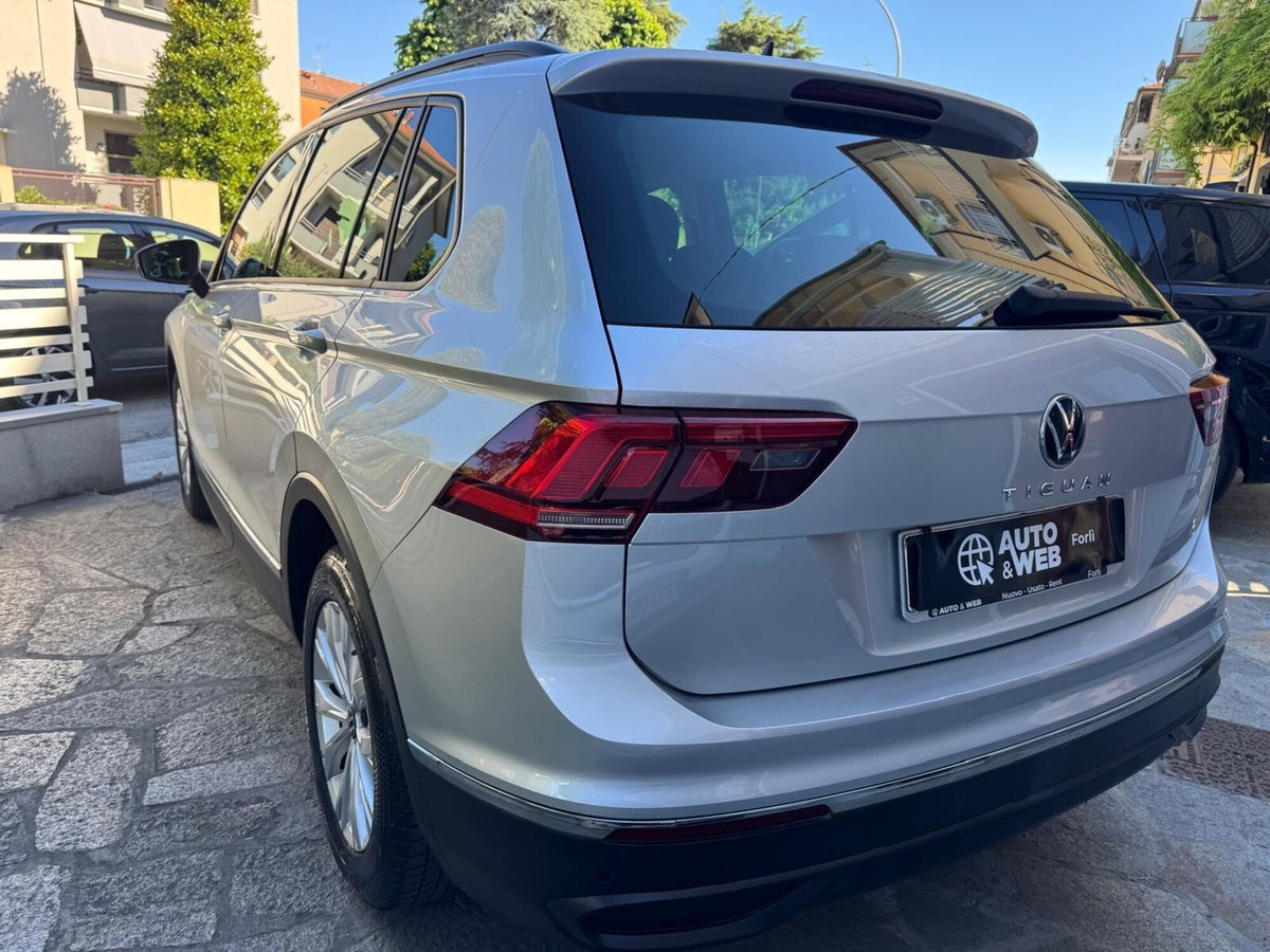 Volkswagen Tiguan 2.0 TDI 150 CV SCR DSG 4MOTION Life (10)