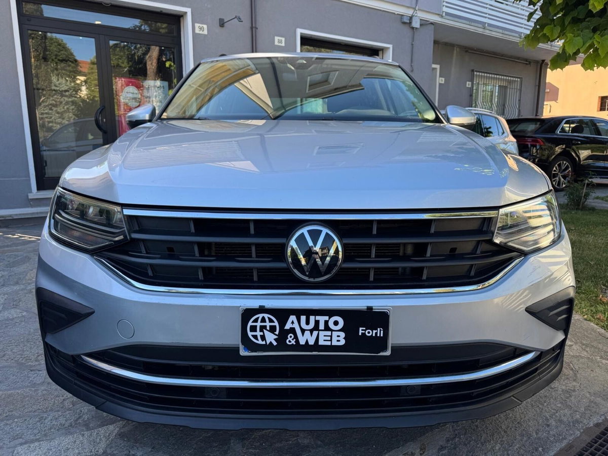 Volkswagen Tiguan 2.0 TDI 150 CV SCR DSG 4MOTION Life (4)