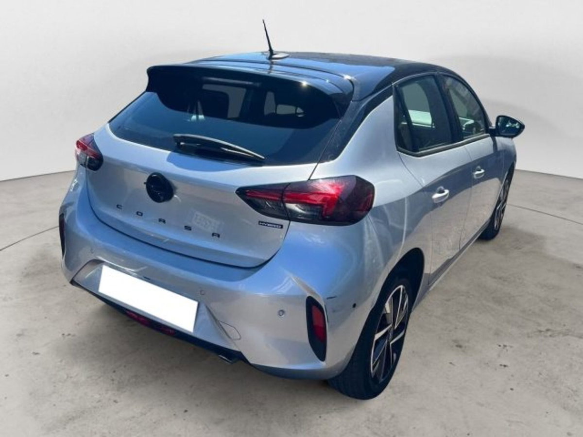 Opel Corsa 1.2 hybrid GS 100cv dct6 (3)