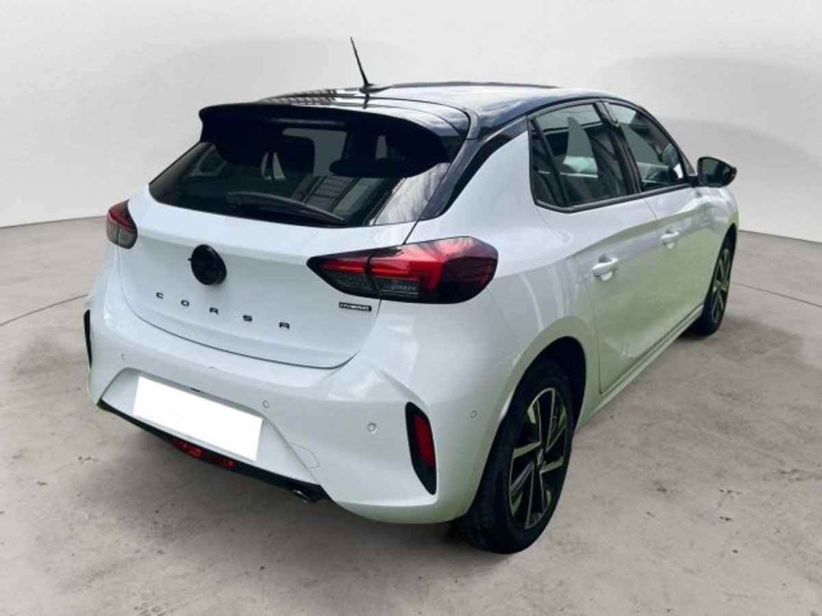 Opel Corsa 1.2 hybrid GS 100cv dct6 (4)