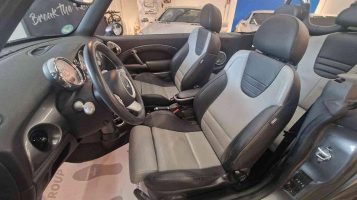 MINI Mini Cabrio 1.6 16V John Cooper Works Cabrio (10)