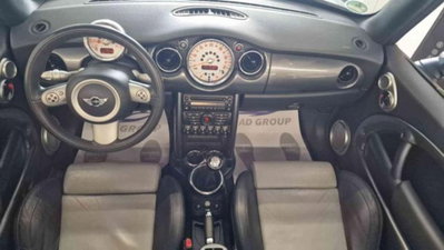 MINI Mini Cabrio 1.6 16V John Cooper Works Cabrio (13)
