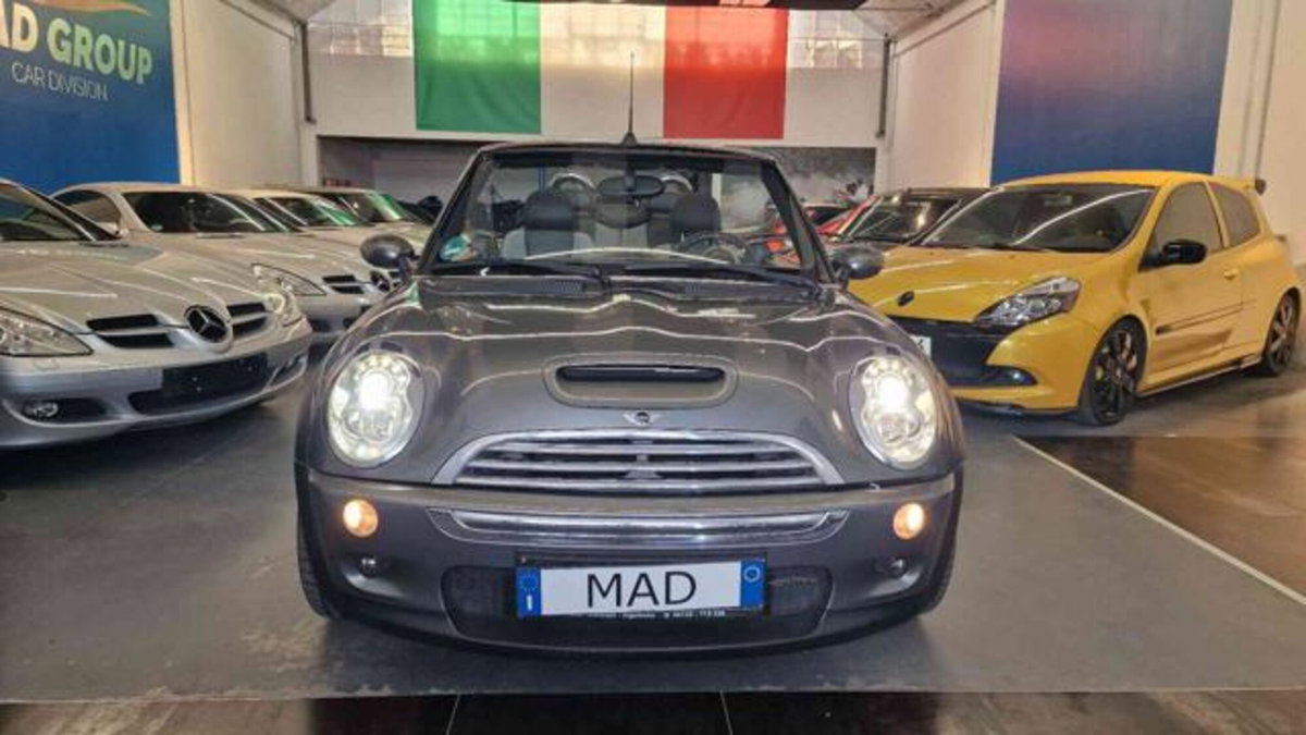 MINI Mini Cabrio 1.6 16V John Cooper Works Cabrio (2)