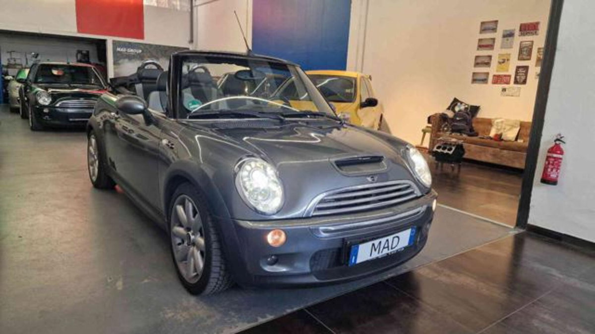 MINI Mini Cabrio 1.6 16V John Cooper Works Cabrio (3)
