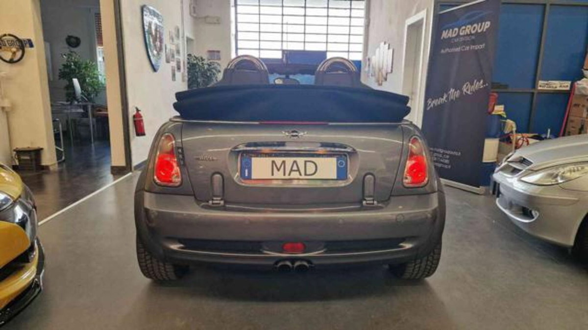 MINI Mini Cabrio 1.6 16V John Cooper Works Cabrio (6)
