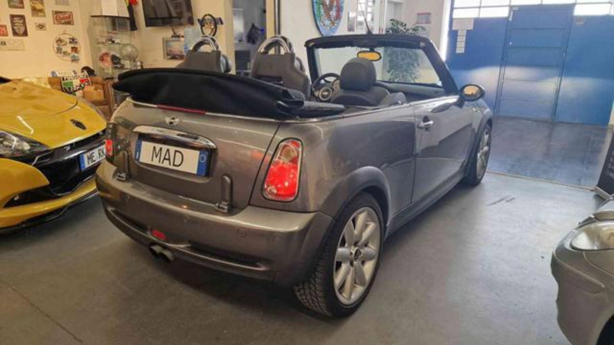 MINI Mini Cabrio 1.6 16V John Cooper Works Cabrio (8)