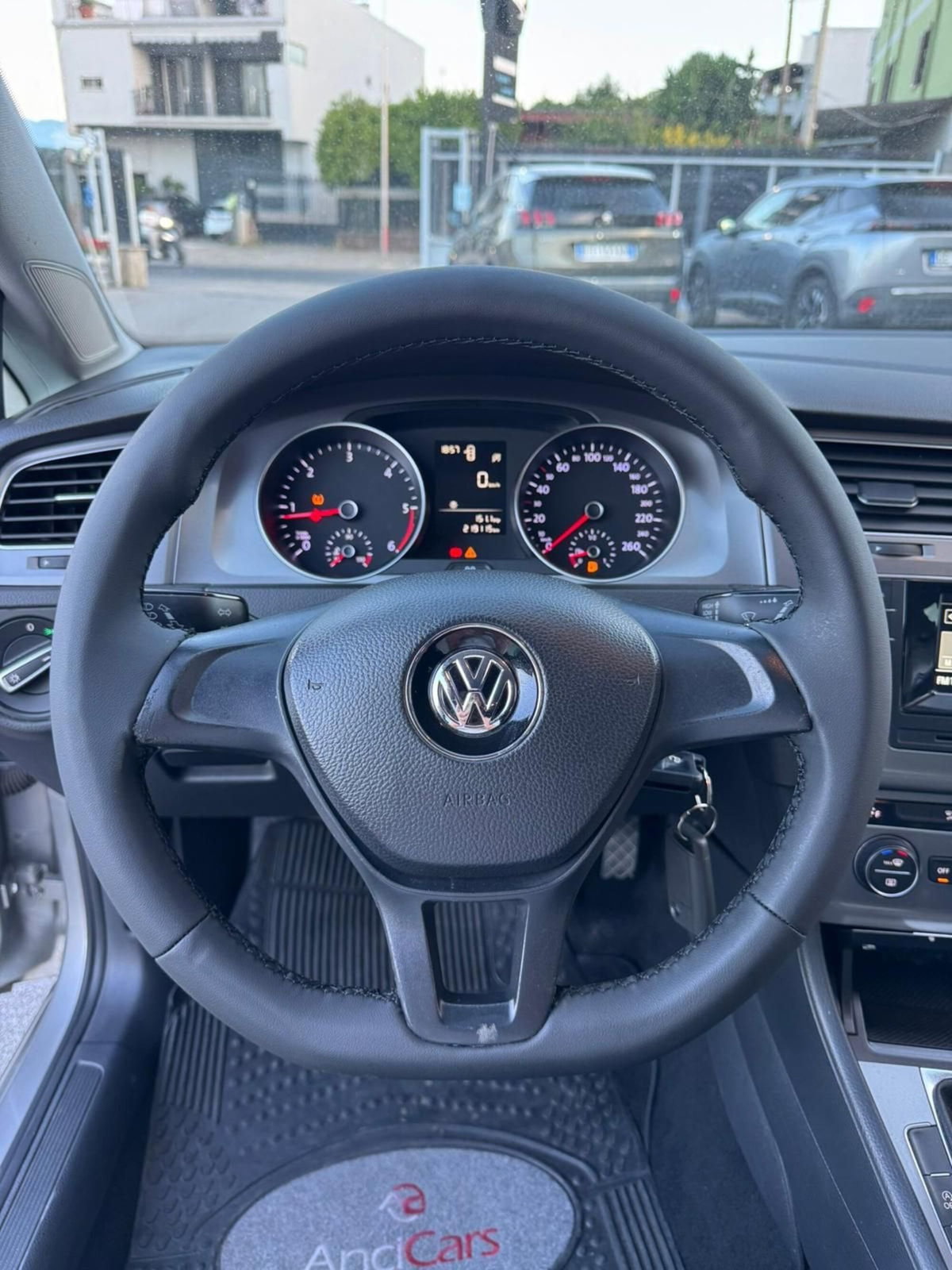 Volkswagen Golf 1.6 TDI 5p. Trendline BlueMotion Technology (7)