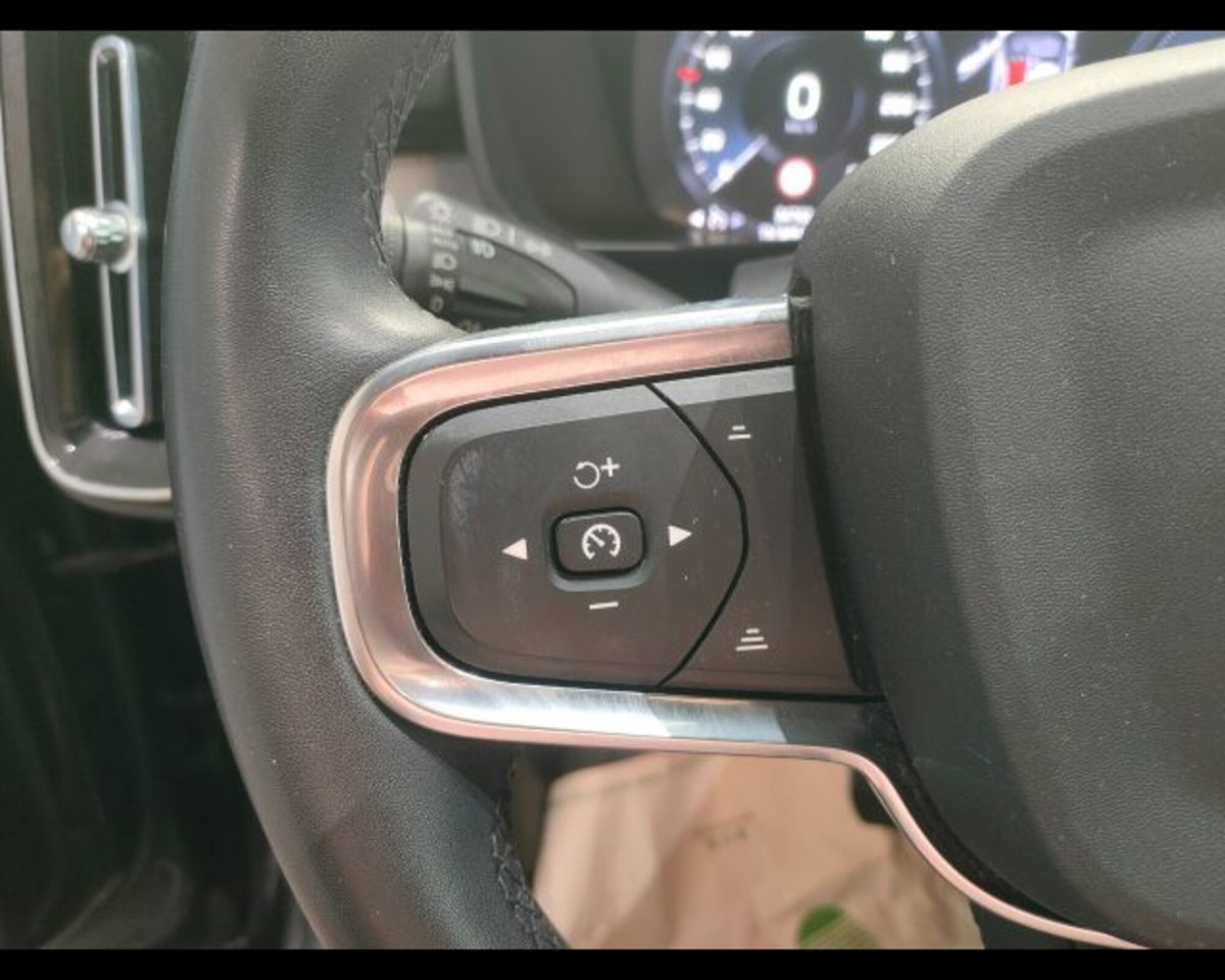 Volvo XC40 T4 Recharge Plug-in Hybrid Inscription Expression (13)
