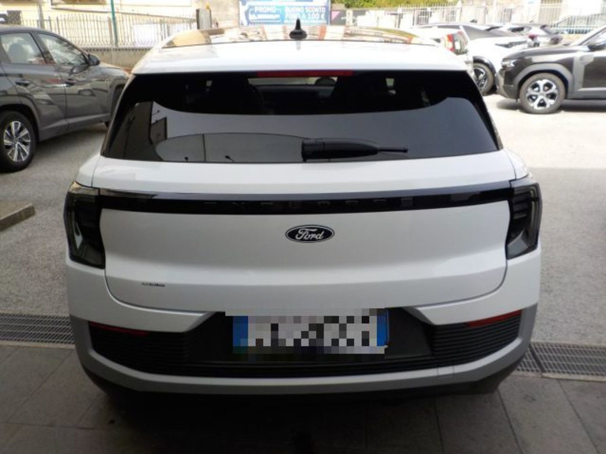 Ford Explorer Standard Range rwd 170cv auto (10)