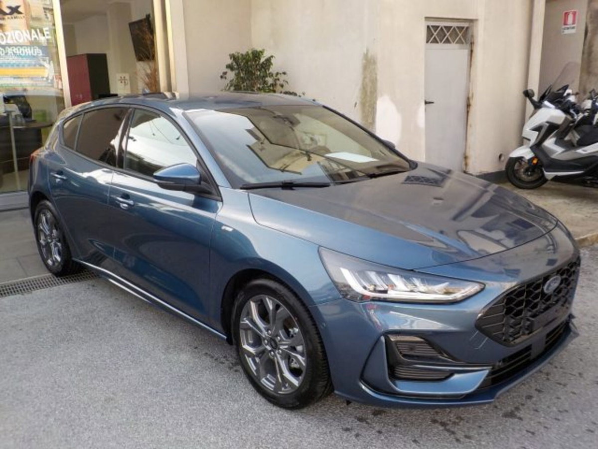 Ford Focus 1.0 EcoBoost 125 CV Start&Stop ST Line (12)