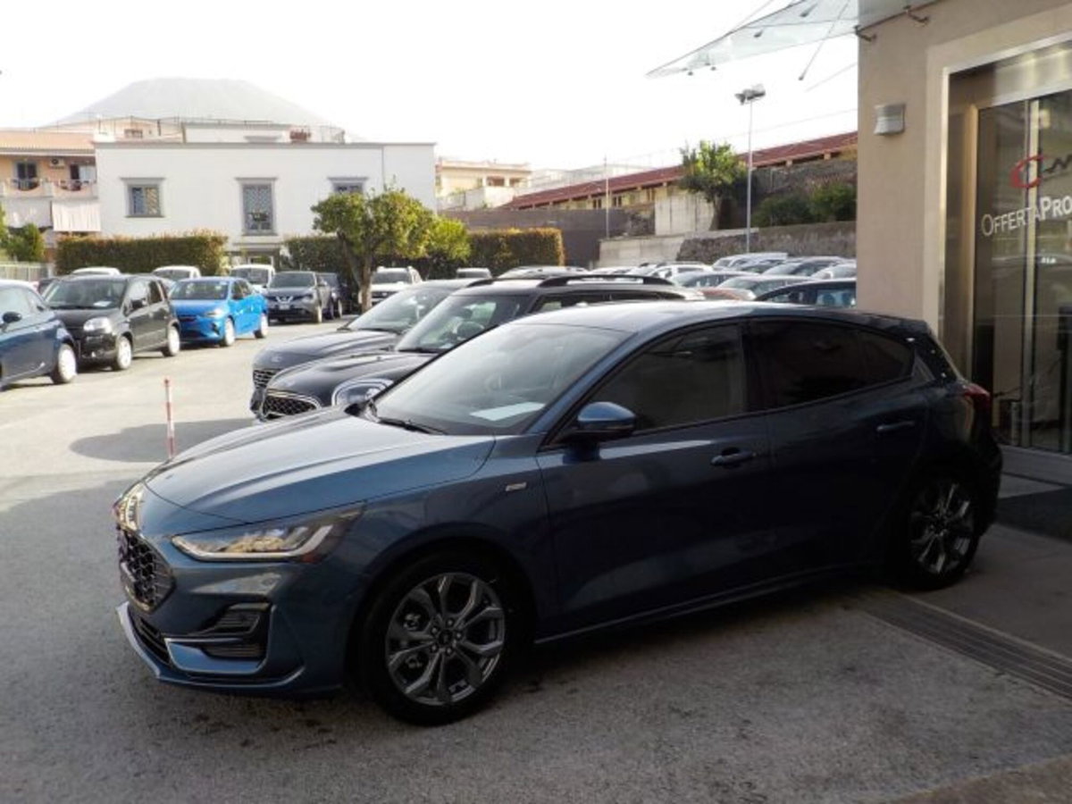 Ford Focus 1.0 EcoBoost 125 CV Start&Stop ST Line (9)