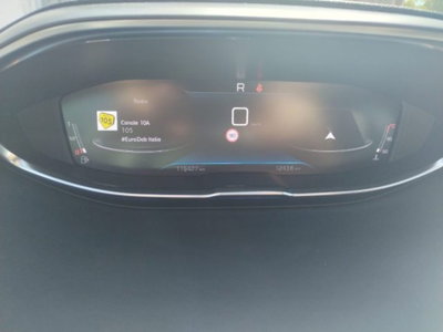 Peugeot 3008 BlueHDi 130 S&S EAT8 GT Pack (10)